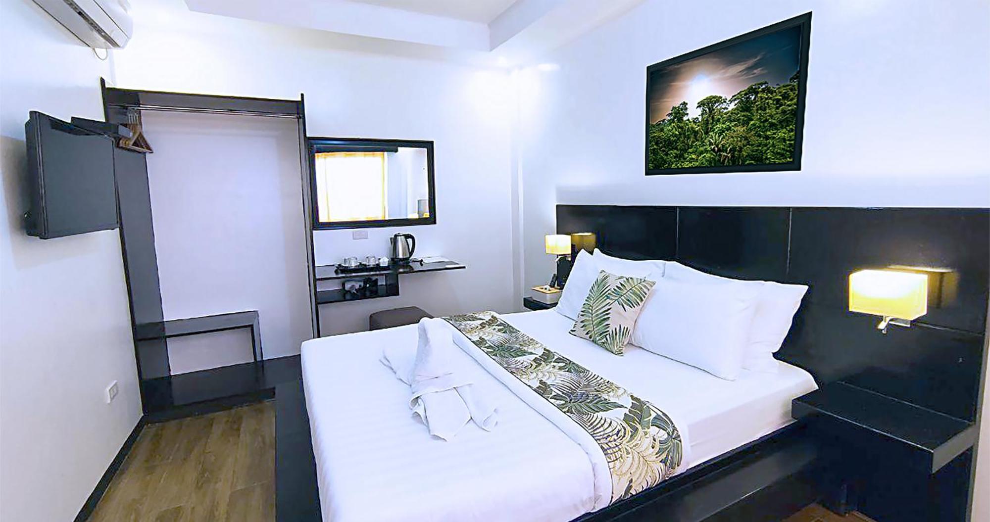 Bolinao Casa Almarenzo Bed & Breakfast מראה חיצוני תמונה